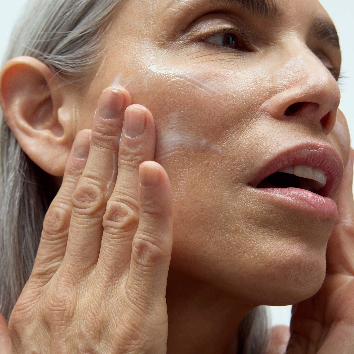 Instant Angel Lipid-Rich Firming Moisturizer